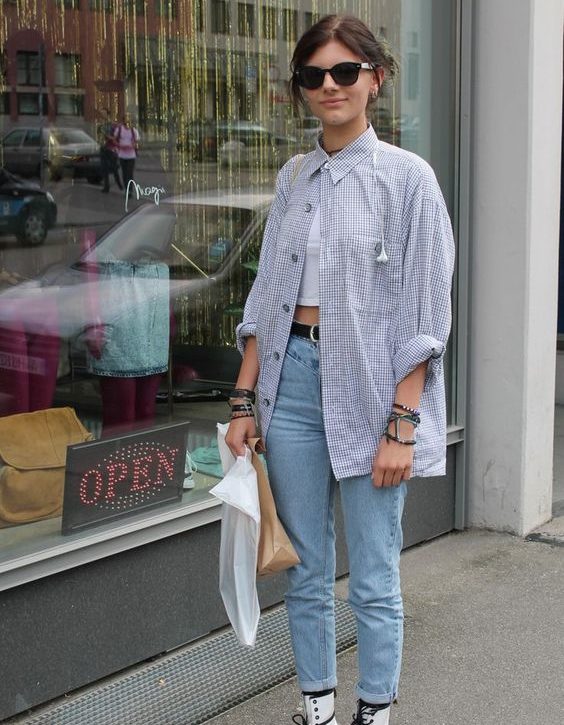 90’s Fashion - Loose Shirts